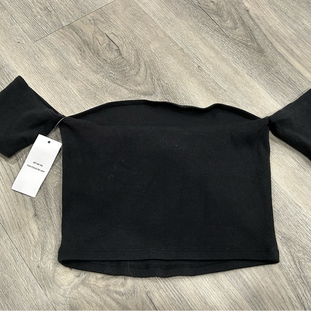 Abercrombie & Fitch Black Crop Top - Picture 2 of 5